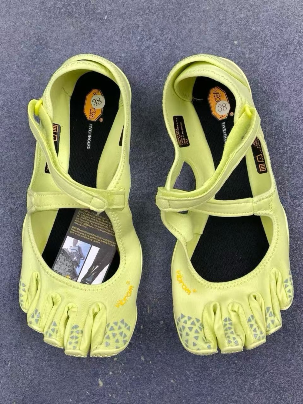Vibram Women’s FiveFingers Lime Yellow Toe Shoes